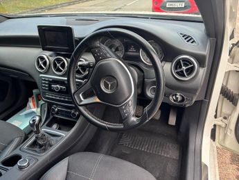 MERCEDES-BENZ A-CLASS 1.6 A180 Sport Hatchback 5dr Petrol Manual Euro 6 (s/s) (122 ps)
