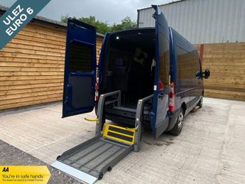 Renault Master 4 Seat MWB MR Wheelchair Accessible Disabled Access Vehicle M1 C