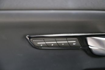 LAND ROVER RANGE ROVER EVOQUE 2.0 TD4 HSE Dynamic SUV 5dr Diesel Auto 4WD Euro 6 (s/s) (180 ps