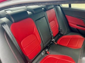 JAGUAR XE 2.0 GTDi R-Sport Saloon 4dr Petrol Auto Euro 6 (s/s) (240 ps)