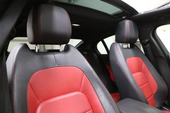 JAGUAR XE 2.0 GTDi R-Sport Saloon 4dr Petrol Auto Euro 6 (s/s) (240 ps)