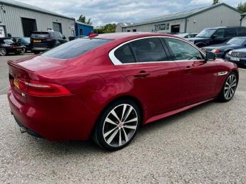 JAGUAR XE 2.0 GTDi R-Sport Saloon 4dr Petrol Auto Euro 6 (s/s) (240 ps)