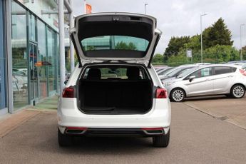 VOLKSWAGEN PASSAT 1.4 TSI 13kWh GTE Advance Estate 5dr Petrol Plug-in Hybrid DSG E