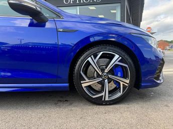 VOLKSWAGEN GOLF 2.0 TSI R Hatchback 5dr Petrol DSG 4Motion Euro 6 (s/s) (320 ps)