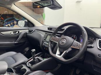 NISSAN QASHQAI 1.3 DIG-T Tekna SUV 5dr Petrol Manual Euro 6 (s/s) (160 ps)