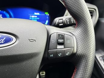 FORD KUGA 2.5 Duratec 14.4kWh ST-Line X Edition SUV 5dr Petrol Plug-in Hyb