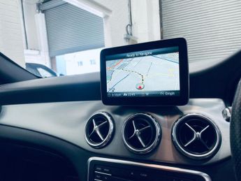 MERCEDES-BENZ GLA 2.1 GLA200d AMG Line (Premium) SUV 5dr Diesel 7G-DCT Euro 6 (s/s