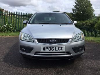FORD FOCUS 1.6 Ghia Hatchback 5dr Petrol Manual (161 g/km, 113 bhp)