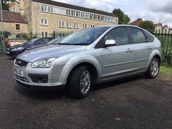 FORD FOCUS 1.6 Ghia Hatchback 5dr Petrol Manual (161 g/km, 113 bhp)