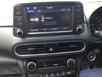HYUNDAI KONA 1.0 T-GDi Blue Drive Premium SUV 5dr Petrol Manual Euro 6 (s/s) 