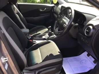 HYUNDAI KONA 1.0 T-GDi Blue Drive Premium SUV 5dr Petrol Manual Euro 6 (s/s) 