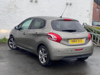 PEUGEOT 208 1.6 VTi Allure Hatchback 5dr Petrol Auto Euro 5 (120 ps)
