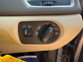 AUDI Q3 2.0 TDI SE SUV 5dr Diesel S Tronic quattro Euro 5 (s/s) (177 ps)