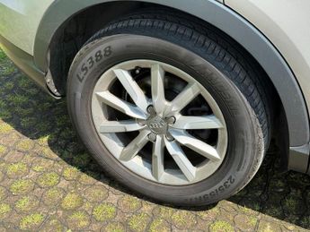 AUDI Q3 2.0 TDI SE SUV 5dr Diesel S Tronic quattro Euro 5 (s/s) (177 ps)