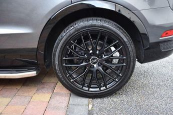 AUDI Q3 2.0 TDI Black Edition S Tronic quattro Euro 6 (s/s) 5dr