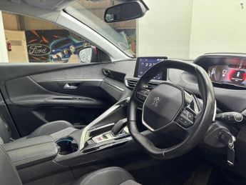 PEUGEOT 3008 1.2 PureTech GPF Allure SUV 5dr Petrol EAT Euro 6 (s/s) (130 ps)