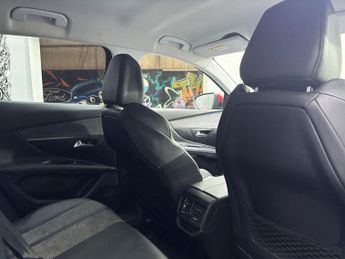 PEUGEOT 3008 1.2 PureTech GPF Allure SUV 5dr Petrol EAT Euro 6 (s/s) (130 ps)