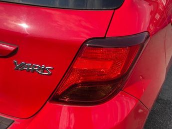 TOYOTA YARIS 1.33 Dual VVT-i Icon Hatchback 5dr Petrol Manual Euro 6 (99 ps)