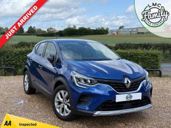 RENAULT CAPTUR 1.3 TCe Iconic SUV 5dr Petrol Manual Euro 6 (s/s) (140 ps)