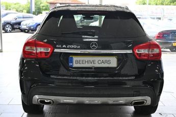 MERCEDES-BENZ GLA 2.1 GLA200d AMG Line SUV 5dr Diesel 7G-DCT Euro 6 (s/s) (136 ps)