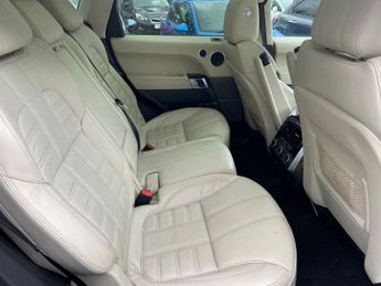 LAND ROVER RANGE ROVER SPORT 3.0 SD V6 Autobiography Dynamic SUV 5dr Diesel Auto 4WD Euro 6 (