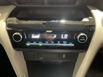 TOYOTA YARIS CROSS 1.5 VVT-h Icon SUV 5dr Petrol Hybrid E-CVT Euro 6 (s/s) (116 ps)