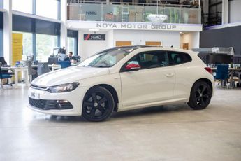Volkswagen Scirocco 2.0 TDI GTS Hatchback 3dr Diesel DSG Euro 5 (177 ps)