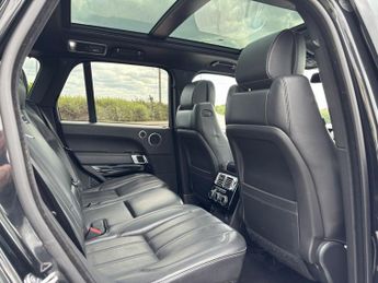 LAND ROVER RANGE ROVER 4.4 SD V8 Autobiography SUV 5dr Diesel Auto 4WD Euro 5 (339 ps)