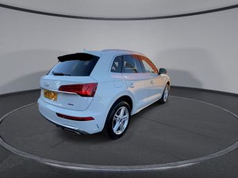 AUDI Q5 2.0 TFSI 45 S line SUV 5dr Petrol S Tronic quattro Euro 6 (s/s) 