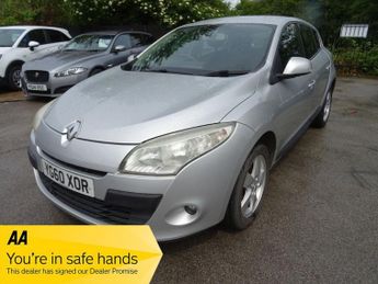 Renault Megane 1.6 16V Dynamique TomTom Hatchback 5dr Petrol Manual Euro 5 (110