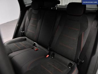 MERCEDES-BENZ GLA CLASS 1.3 GLA200 MHEV AMG Line (Executive) SUV 5dr Petrol Hybrid 7G-DC