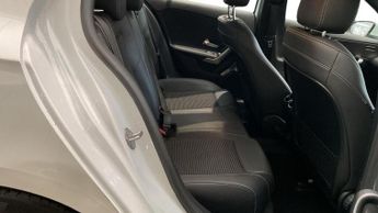 MERCEDES-BENZ A-CLASS 1.3 A200 Sport (Executive) Hatchback 5dr Petrol 7G-DCT Euro 6 (s