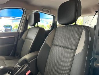 RENAULT SCENIC XMOD 1.5 dCi Expression + MPV 5dr Diesel Manual Euro 5 (110 ps)
