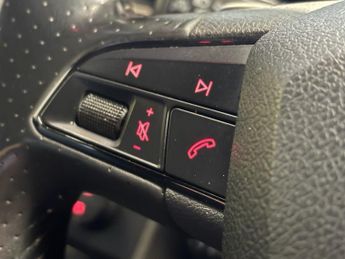 SEAT LEON 2.0 TSI Cupra 280 Sport Coupe 3 Door Automatic Petrol White DSG 