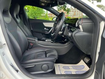 MERCEDES-BENZ CLA 1.3 CLA 200 AMG Line Executive A 5dr