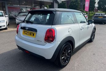 MINI HATCH 1.5 Cooper Classic Hatchback 3dr Petrol Manual Euro 6 (s/s) (136