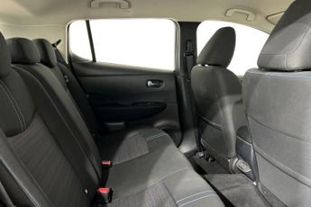NISSAN LEAF 40kWh Acenta Hatchback 5dr Electric Auto (150 ps) 1 Owner / Serv