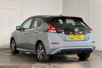 NISSAN LEAF 40kWh Acenta Hatchback 5dr Electric Auto (150 ps) 1 Owner / Serv