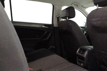 VOLKSWAGEN TIGUAN ALLSPACE 1.5 TSI Life SUV 5dr Petrol DSG Euro 6 (s/s) (150 ps) 1 Owner / 