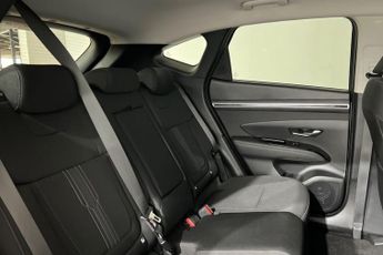 HYUNDAI TUCSON 1.6 h T-GDi 13.8kWh Premium SUV 5dr Petrol Plug-in Hybrid Auto 4