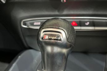 AUDI TT 2.0 TFSI 40 S line Roadster 2dr Petrol S Tronic Euro 6 (s/s) (19