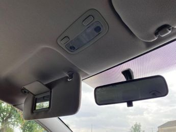 TOYOTA COROLLA 1.6 VVT-i T3 Hatchback 5dr Petrol Automatic (190 g/km, 109 bhp)