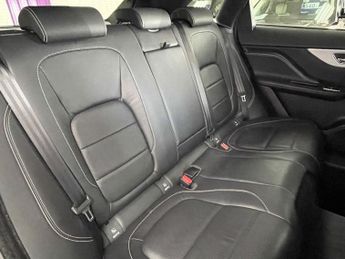 JAGUAR F-PACE 2.0 D180 R-Sport SUV 5dr Diesel Auto AWD Euro 6 (s/s) (180 ps)
