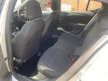 SKODA RAPID SPACEBACK 1.2 TSI SE Tech Hatchback 5dr Petrol Manual Euro 6 (s/s) (90 ps)
