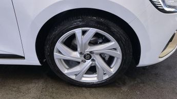 RENAULT CLIO 1.6 E-TECH E-Tech engineered Hatchback 5dr Petrol Hybrid Auto Eu