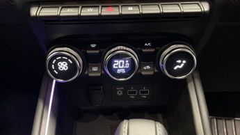 RENAULT CLIO 1.6 E-TECH E-Tech engineered Hatchback 5dr Petrol Hybrid Auto Eu