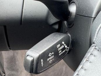 AUDI A4 2.0 TDI SE Technik Saloon 4dr Diesel S Tronic quattro Euro 5 (s/