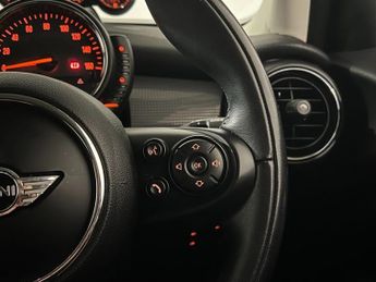 MINI HATCH 1.5 Cooper Hatchback 5dr Petrol Auto Euro 6 (s/s) (136 ps)