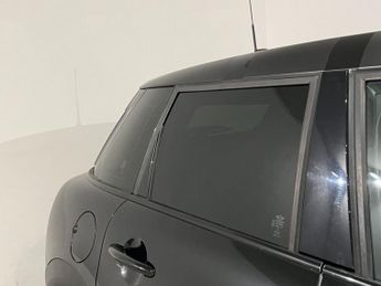 MINI HATCH 1.5 Cooper Hatchback 5dr Petrol Auto Euro 6 (s/s) (136 ps)