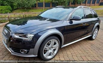 Audi A4 2.0 TDI Sport Estate 5dr Diesel S Tronic quattro Euro 6 (s/s) (N